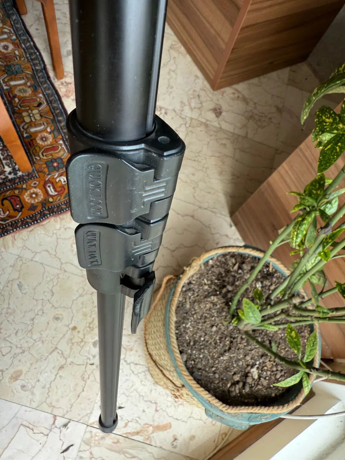 سه پایه دوربین حرفه ای weifeng wf-6663A|دوربین عکاسی و فیلم‌برداری|تهران, آسمان|دیوار