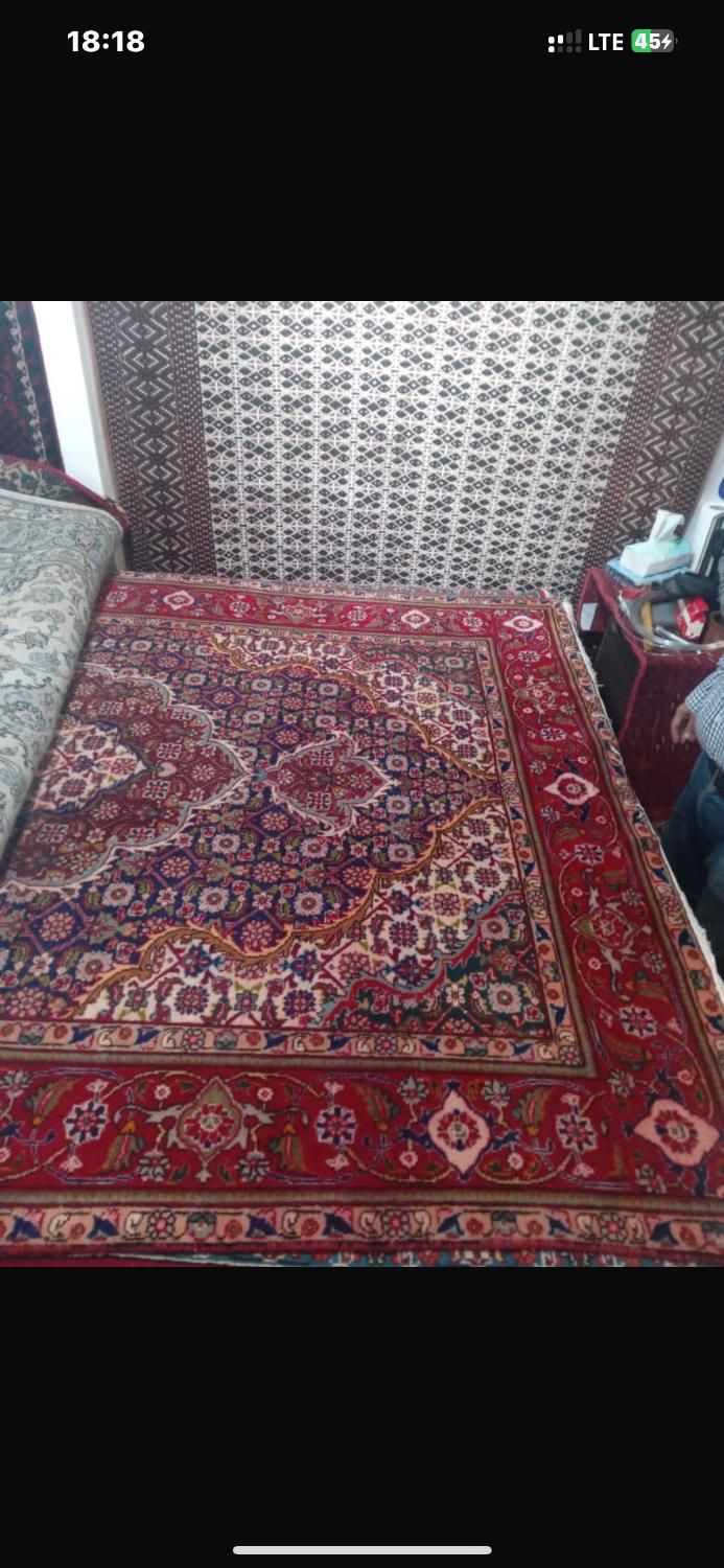 فرش دستباف قسطی|فرش|تهران, میدان ولیعصر|دیوار