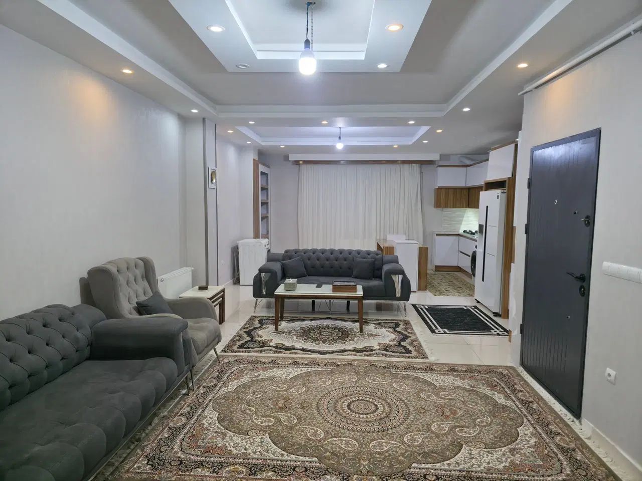 تک واحدی اول درفک|اجارهٔ خانه و ویلا|رشت, گلزاران|دیوار
