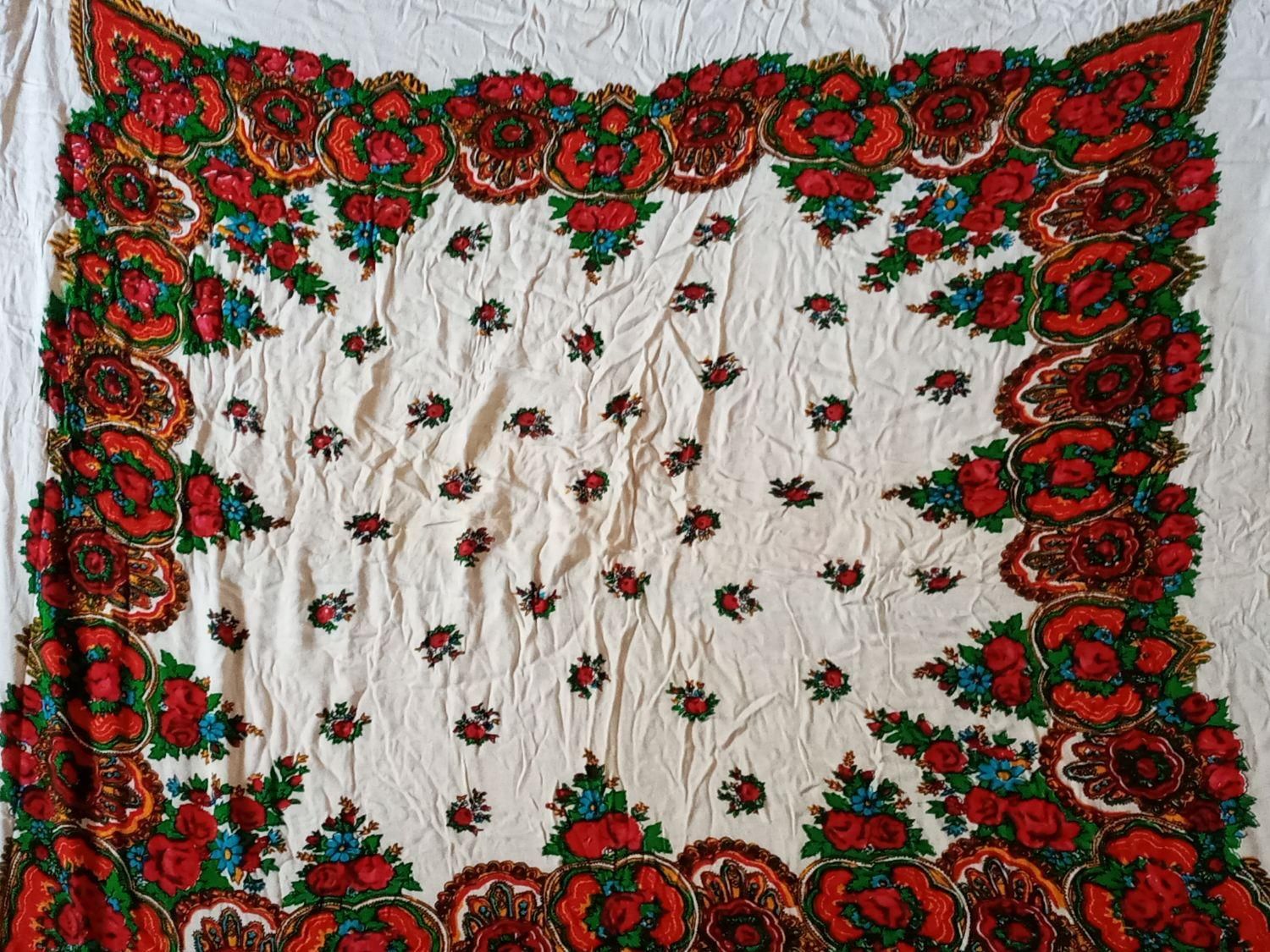 یایلیق|لباس|خلخال, |دیوار