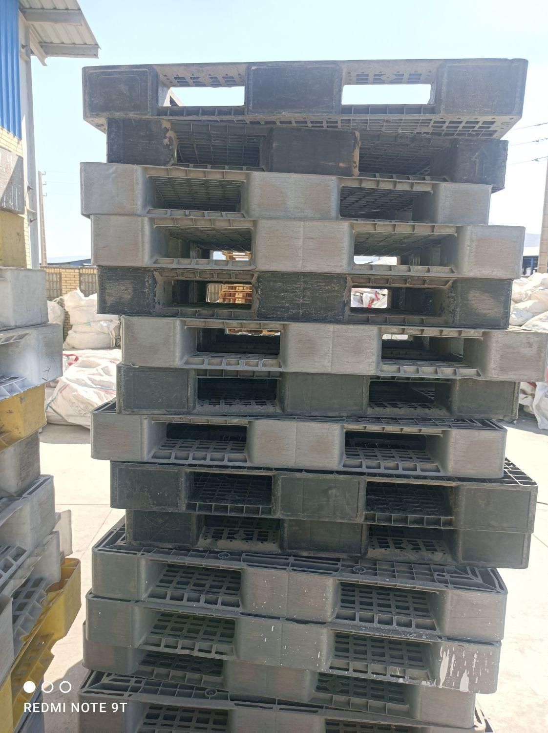 پالت پلاستیکی وچوبی سالم|عمدهفروشی|شیراز, میانرود|دیوار