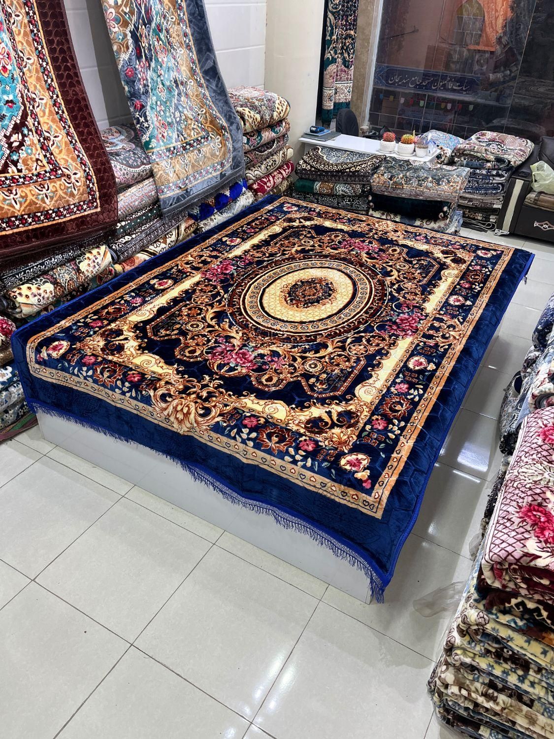فرشینه۴و۶و۹متری باقیمت عالی|روفرشی|هندیجان, |دیوار
