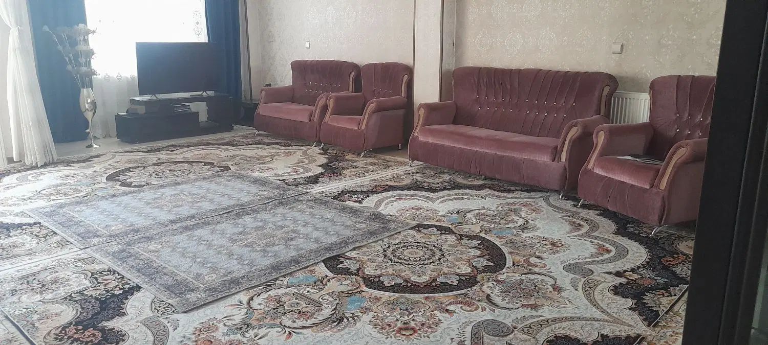 مبل  ۷ نفره|مبلمان خانگی و میز عسلی|اصفهان, بهارستان|دیوار