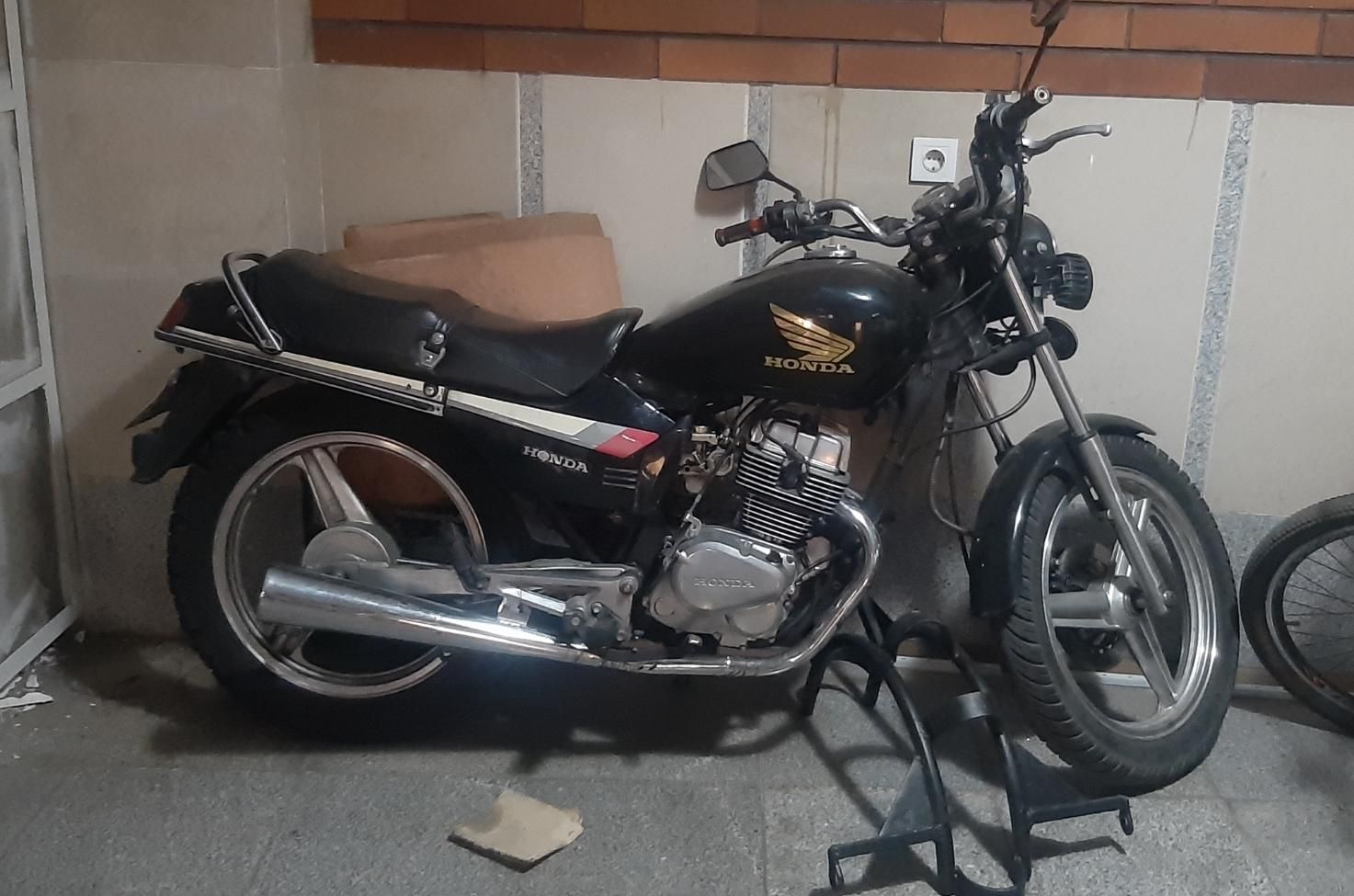 هوندا سی بی ۲۵۰ honda cb 250 پلاک ملی|موتورسیکلت|تهران, نظام‌آباد|دیوار