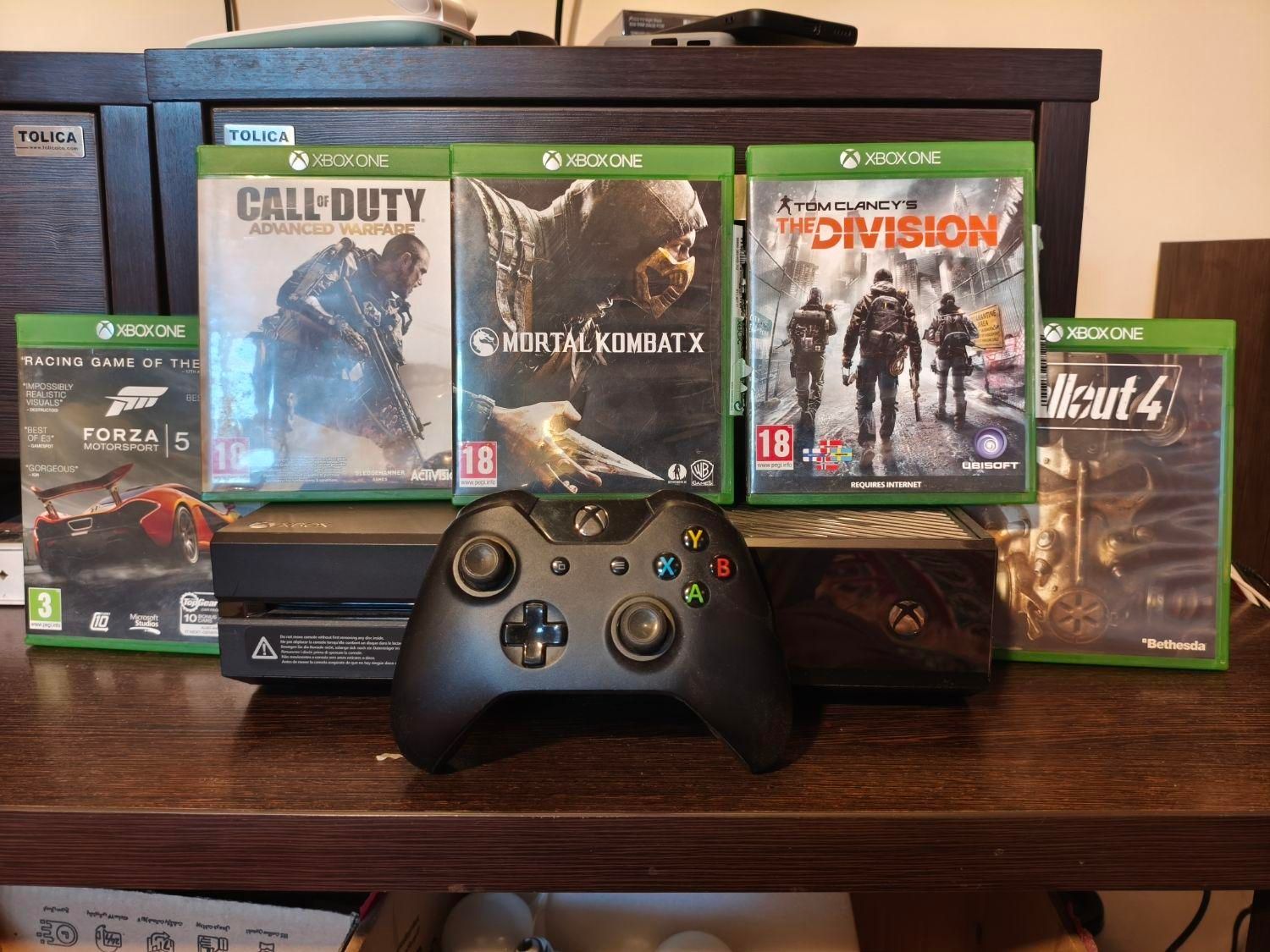 xbox one 1tb ایکس باکس یک ترا با ۵ عدد بازی|کنسول، بازی ویدئویی و آنلاین|مشهد, فارغ التحصیلان|دیوار