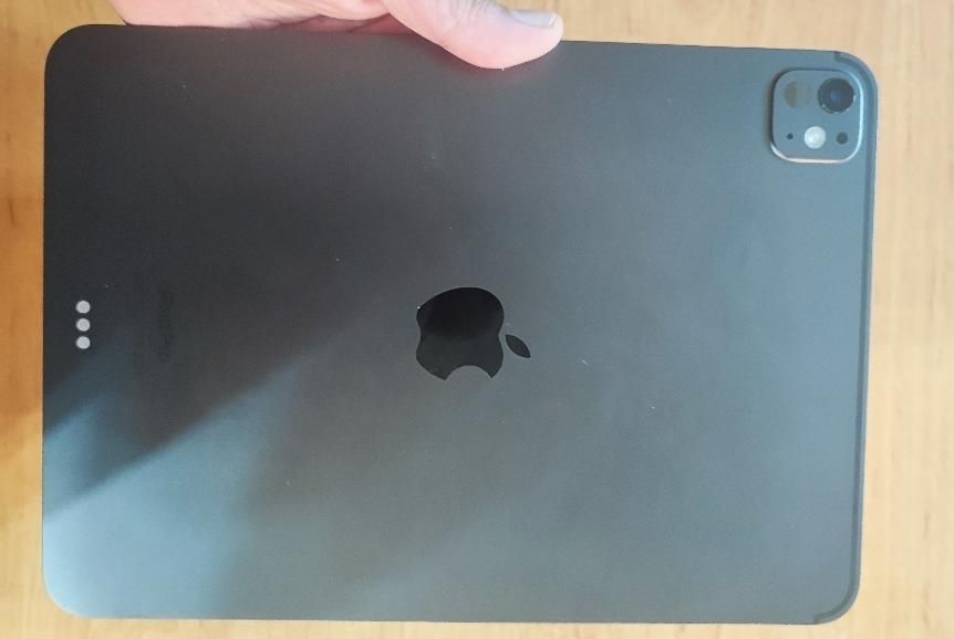 ipad pro m4 به همراه کیبورد|تبلت|قم, نوقطار|دیوار