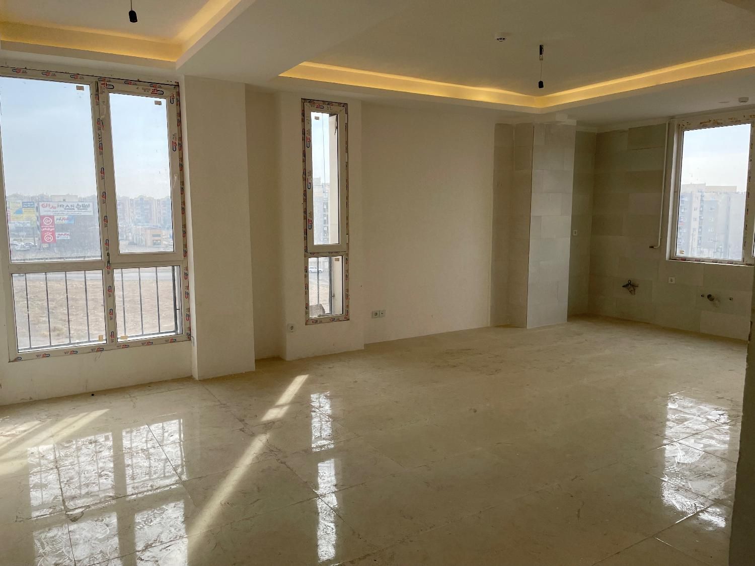 واحد اداری بلوار اصلی مهرگان|فروش دفتر کار، اتاق اداری، مطب|محمدیه-قزوین, |دیوار