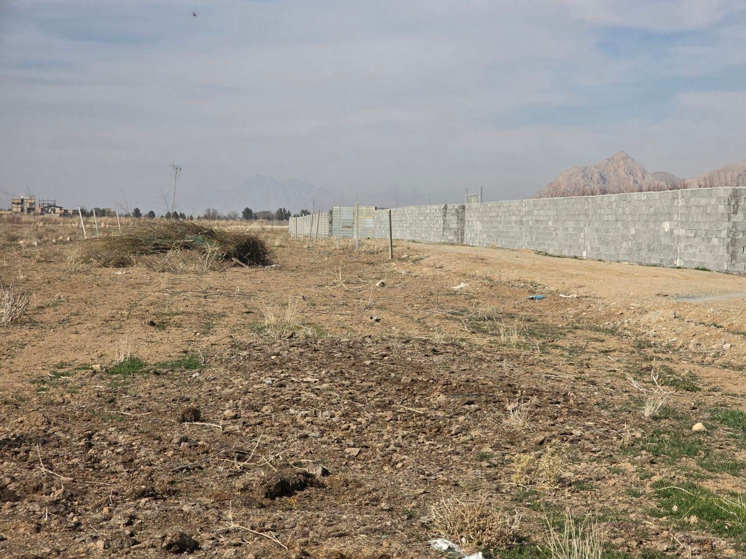 زمین موقعیت و قیمت مناسب کهریز الهیه|فروش زمین و ملک کلنگی|کرمانشاه, |دیوار