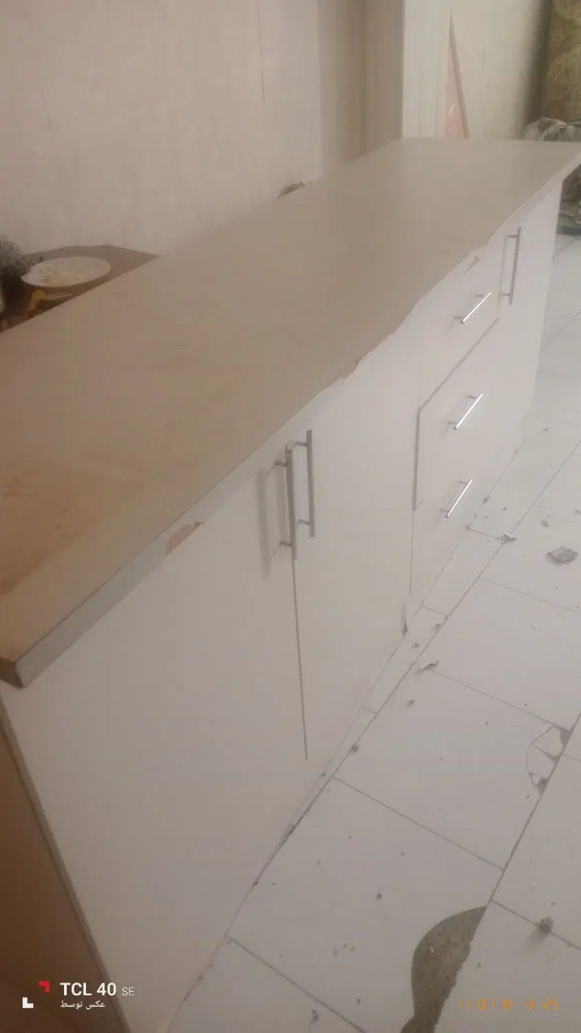 کابینت کارکرده با هود کنترل دار|مصالح و تجهیزات ساختمان|کرج, شهرک جهان‌نما|دیوار