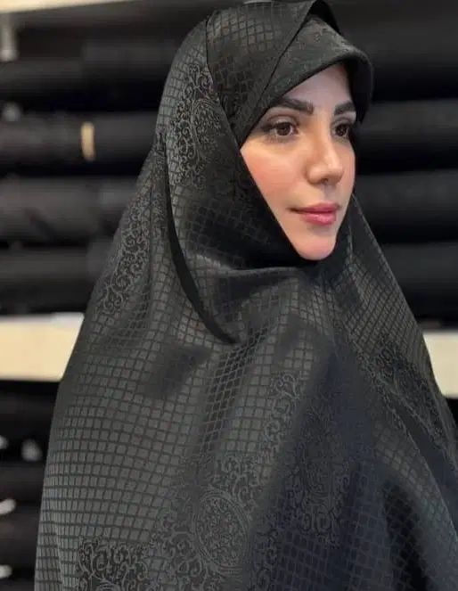 حراج چادر مشکی ساده و گلدار به مناسبت فصل مدارس|لباس|کاشان, میدان کهنه|دیوار