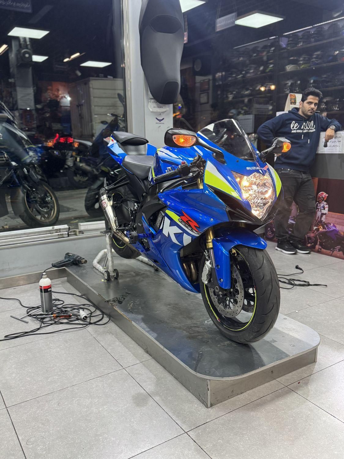 gsxr 1000 750 600 gsx CB CBR mt9 1300 ninja 250 r6|موتورسیکلت|تهران, آجودانیه|دیوار