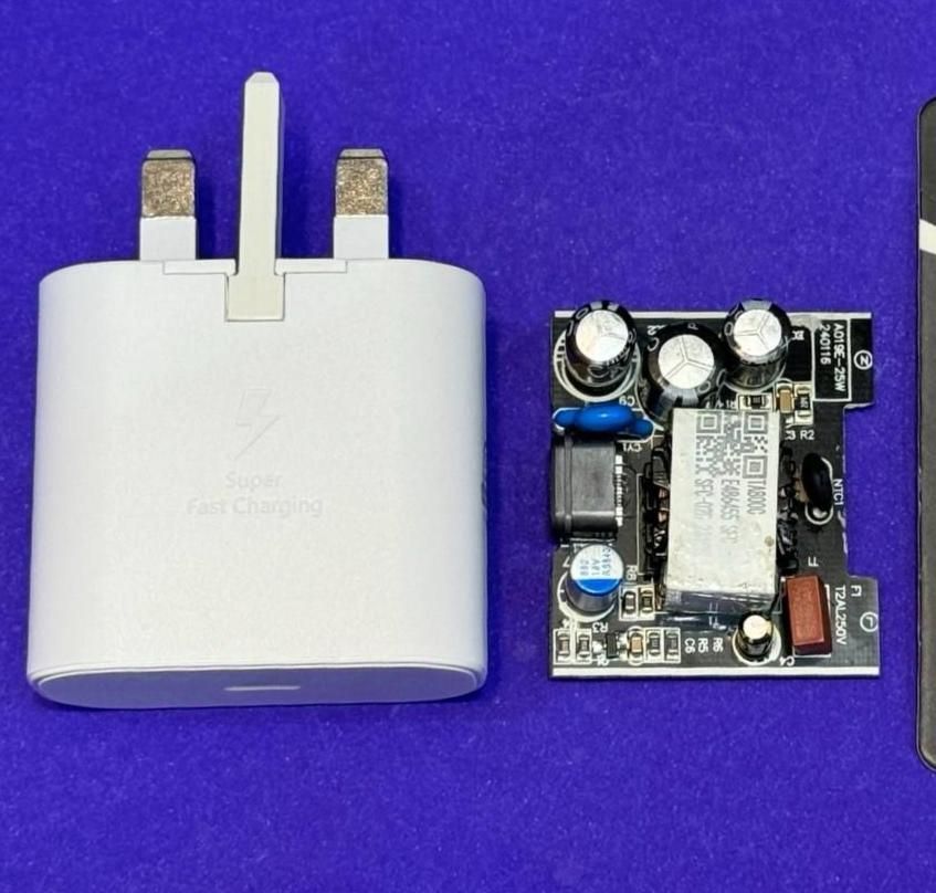 کلگی اداپتور ۲۵وات صددرصداصلی بردمشکی6 ماه گارانتی|لوازم جانبی موبایل و تبلت|مشهد, طلاب|دیوار