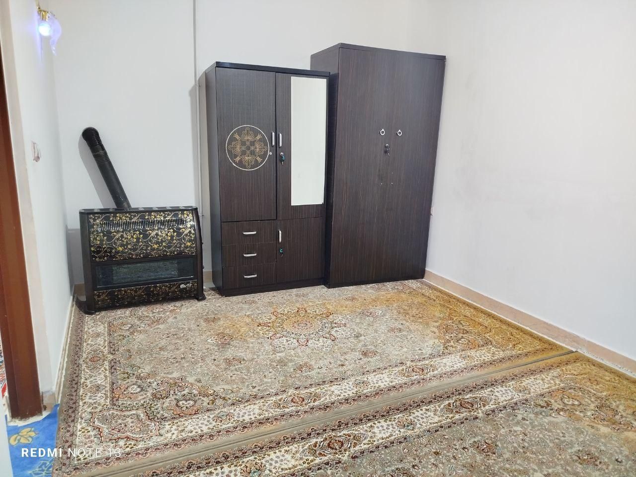 سوئیت دو خوابە باحیاط ماشین رو|اجارهٔ کوتاه‌مدت آپارتمان و سوئیت|مریوان, |دیوار