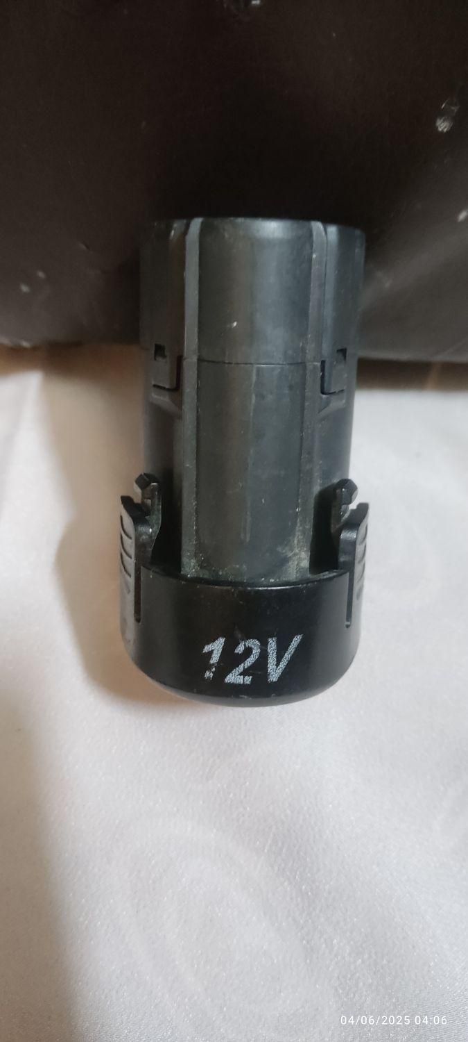باتری لیتیومی 12v دریل شارژی.|ابزارآلات|شاهین‌شهر, مخابرات (شهید بهشتی)|دیوار