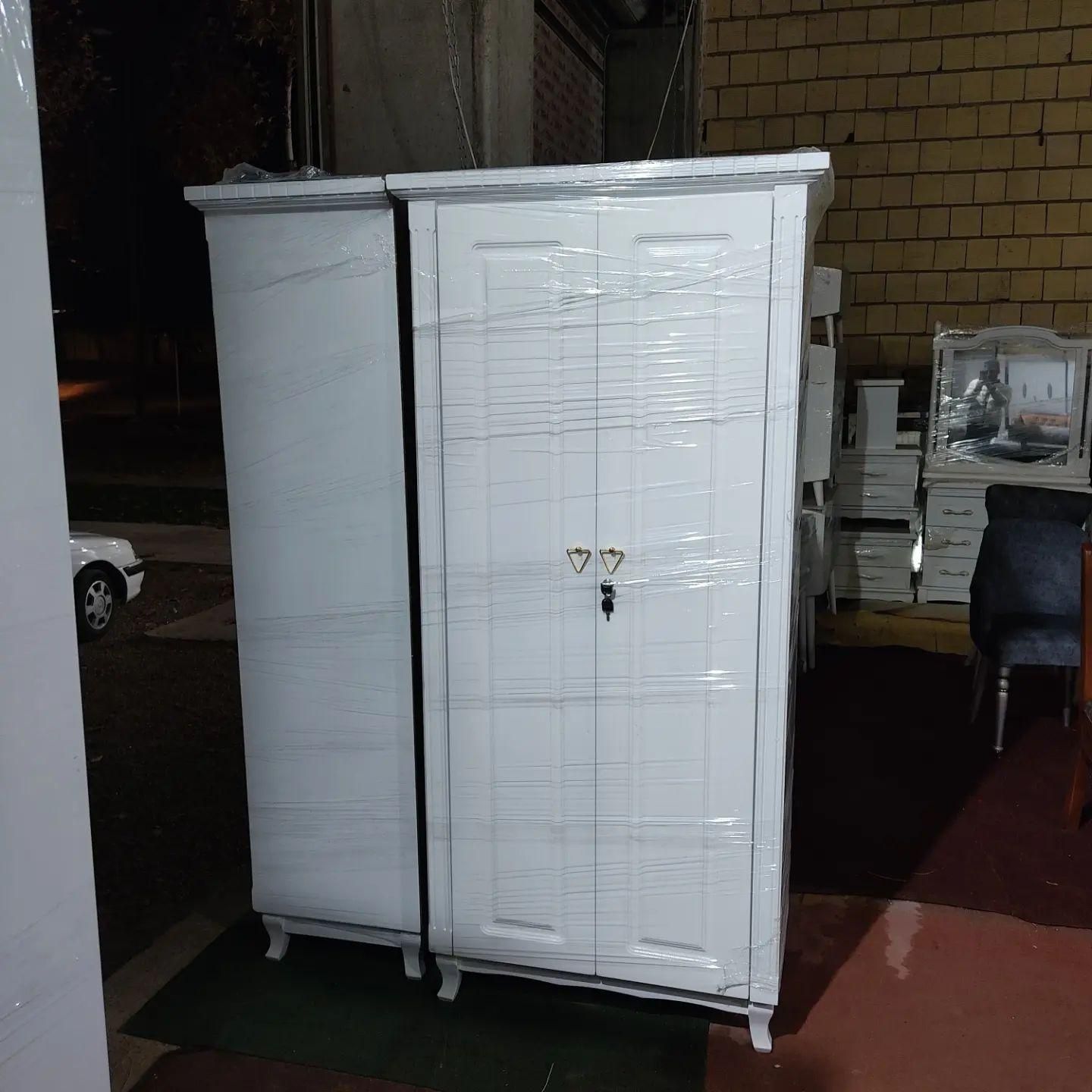 تاج کمد دراور میزارایش کلاسیک کمد دراور|جاکفشی، کمد، دراور|خرم‌آباد, |دیوار