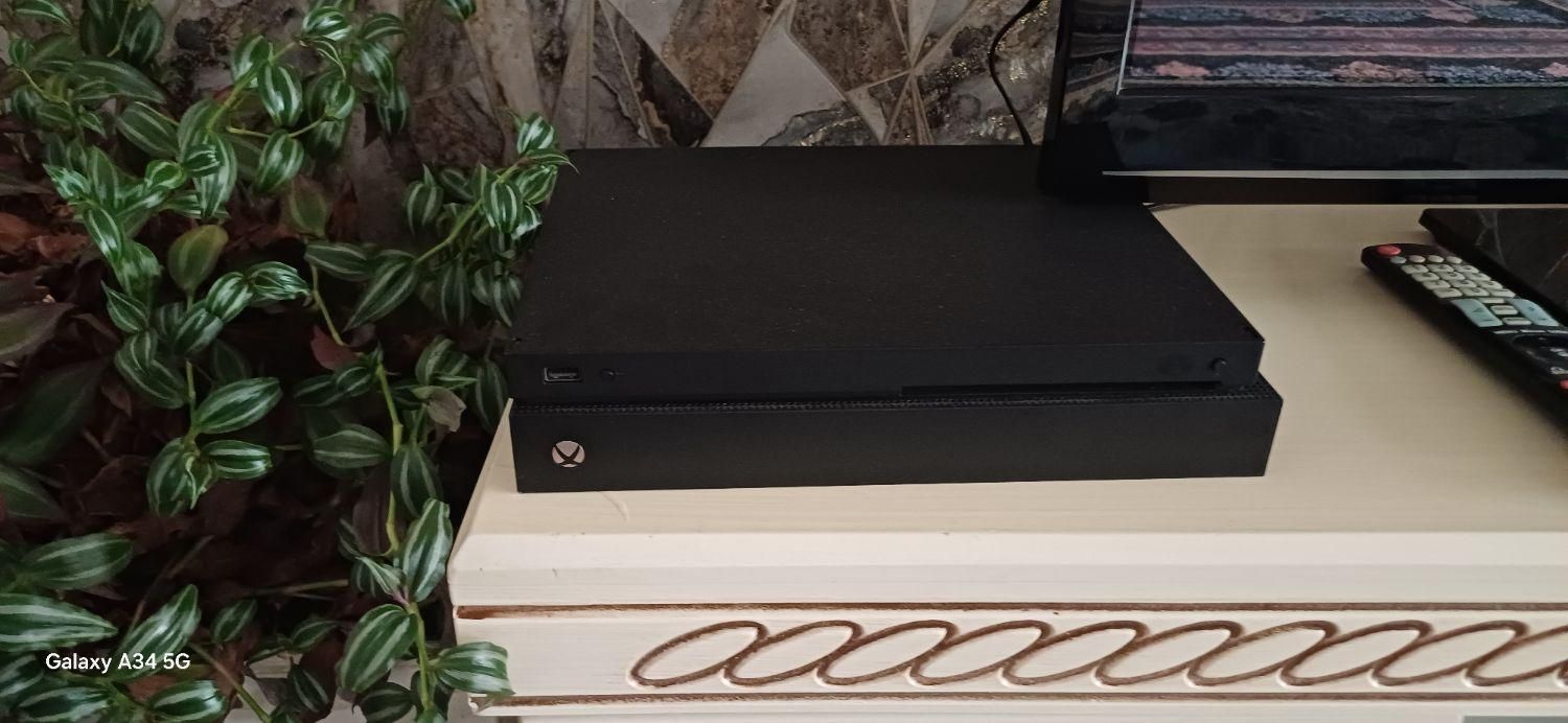 xbox وان x یک ترابایت|کنسول، بازی ویدئویی و آنلاین|تهران, تهرانپارس شرقی|دیوار
