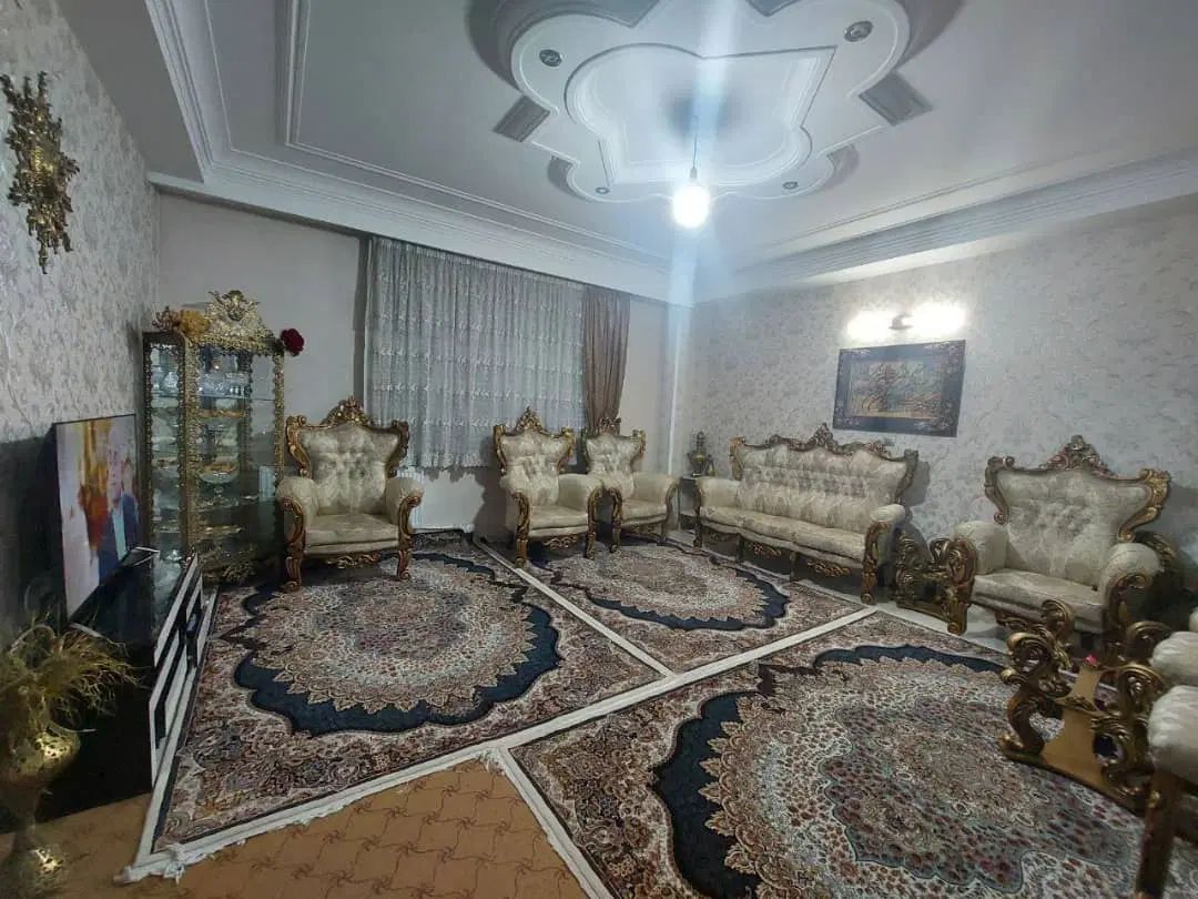 آپارتمان 70 متری با انباری و بالکن|اجارهٔ آپارتمان|تهران, عباسی|دیوار