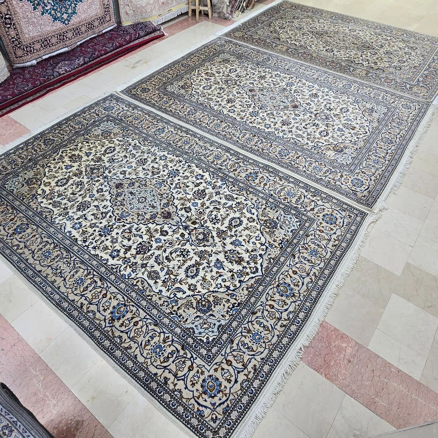 سه عدد ۶ متری دستباف اردکان یکشکل طرح محرابی|فرش|تهران, شیراز|دیوار
