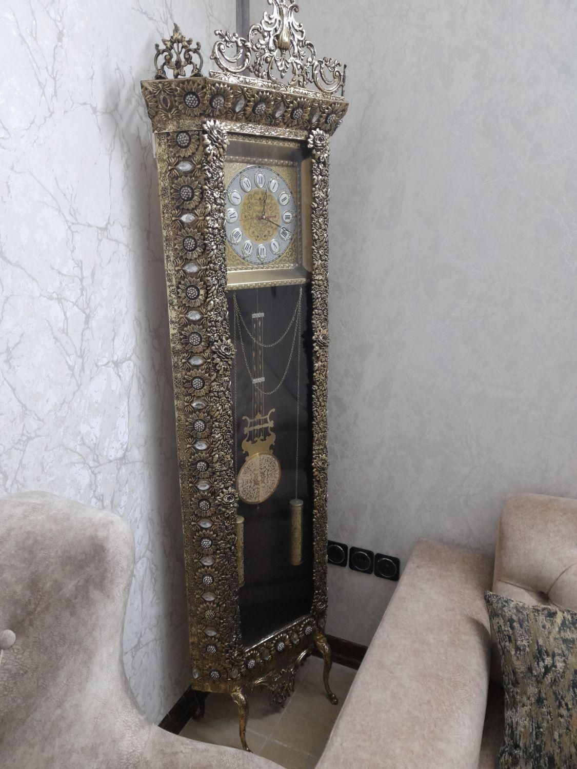 ساعت ایستاده برنز|ساعت دیواری و تزئینی|قم, پردیسان|دیوار