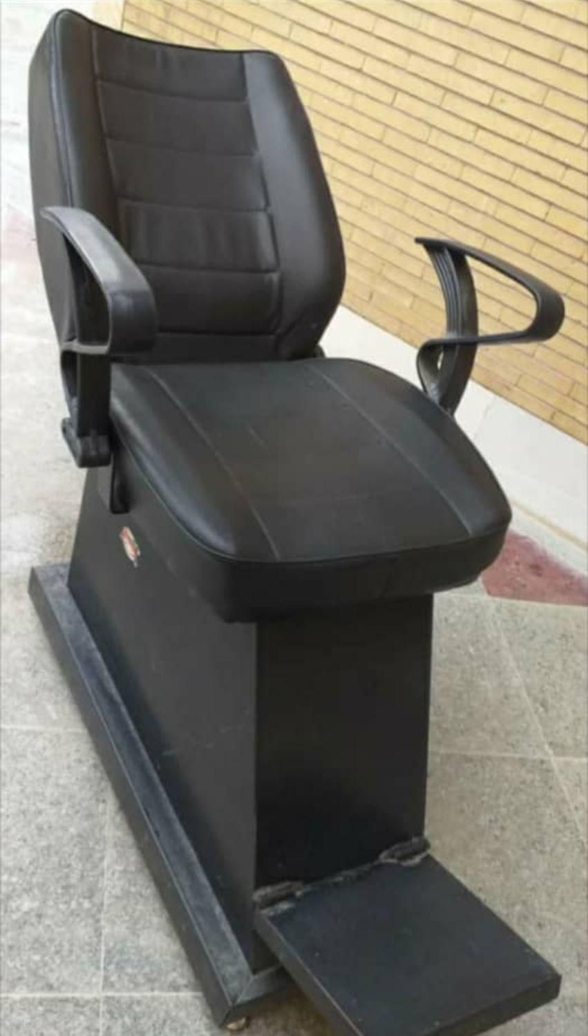 صندلی ارایشگاه|آرایشگاه و سالن‌های زیبایی|سیرجان, |دیوار