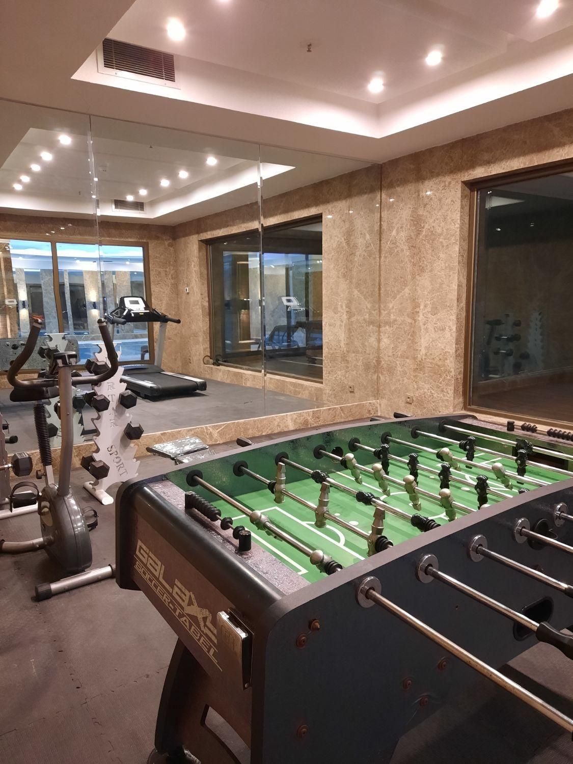 دروس احتشامیه ۲۰۰ متر سه خوابه مشاعات ابی فعال