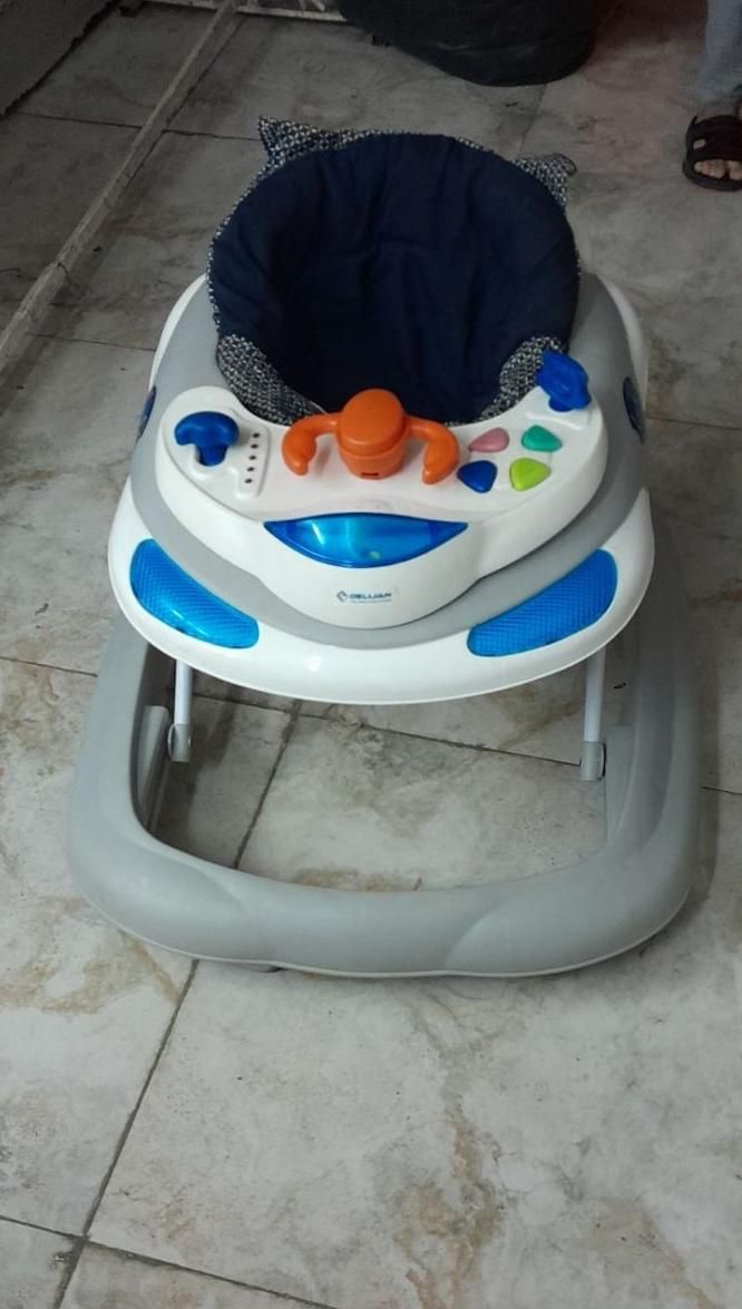 کالسکه و کریر روروئک دلیجان درحد نو سرمه ای اسپرت|کالسکه و لوازم جانبی|گلستان (تهران), |دیوار