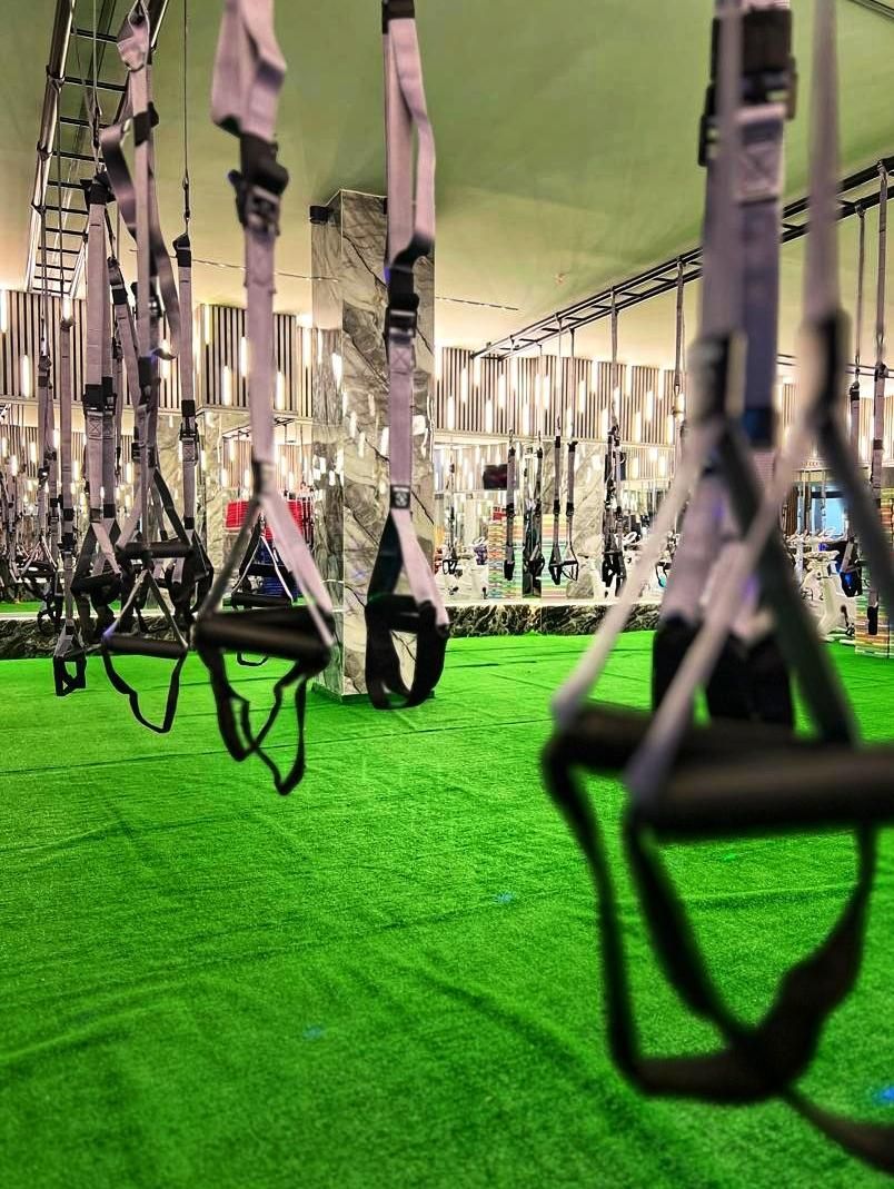 باشگاه بزرگ روئین تنان با مدیریت ناطقی لاری|خدمات آموزشی|شیراز, آزادگان|دیوار