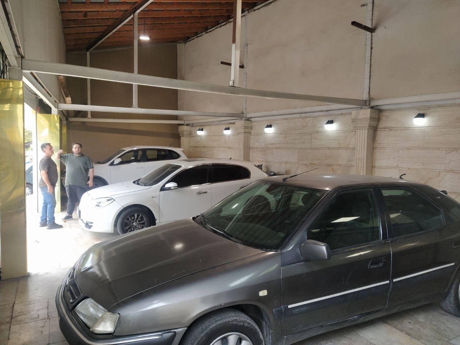 اجاره مغازه نمایشگاه ۱۷۰متری در نیروی دریایی|اجارهٔ مغازه و غرفه|رشت, نیروی دریایی|دیوار