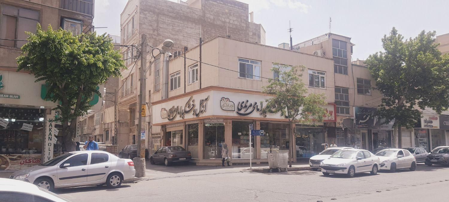 ۱۰۷مترتجاری  خیابان بهار تهاترباآپارتمان|فروش مغازه و غرفه|کرج, برغان|دیوار
