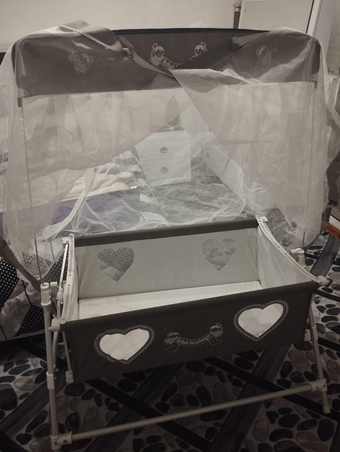 گهواره نوزاد|تخت و صندلی بچه|گنبد کاووس, |دیوار