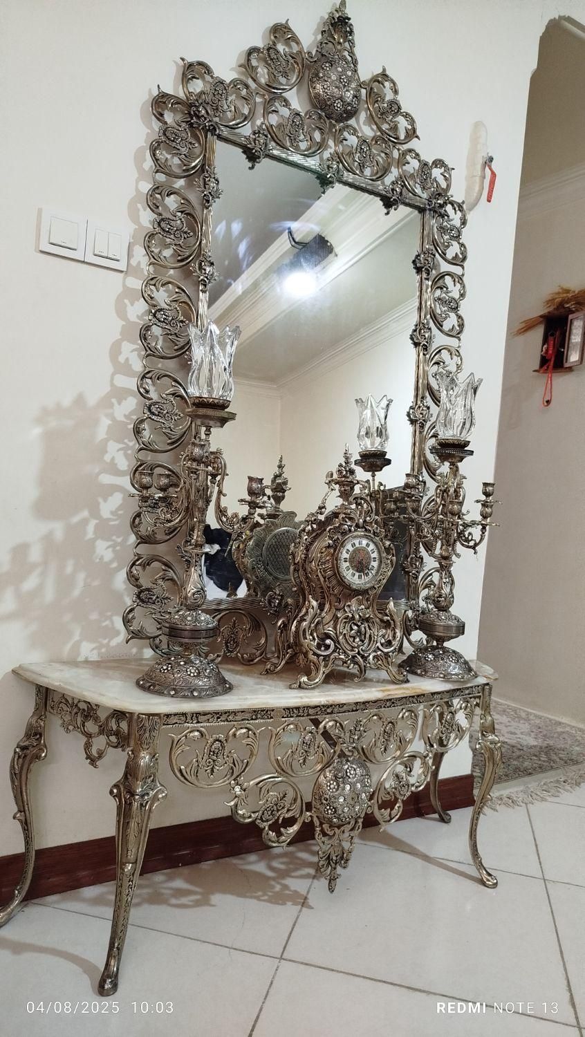 آیینه و شمعدان برنجی|بوفه، ویترین، کنسول|تهران, سجاد|دیوار