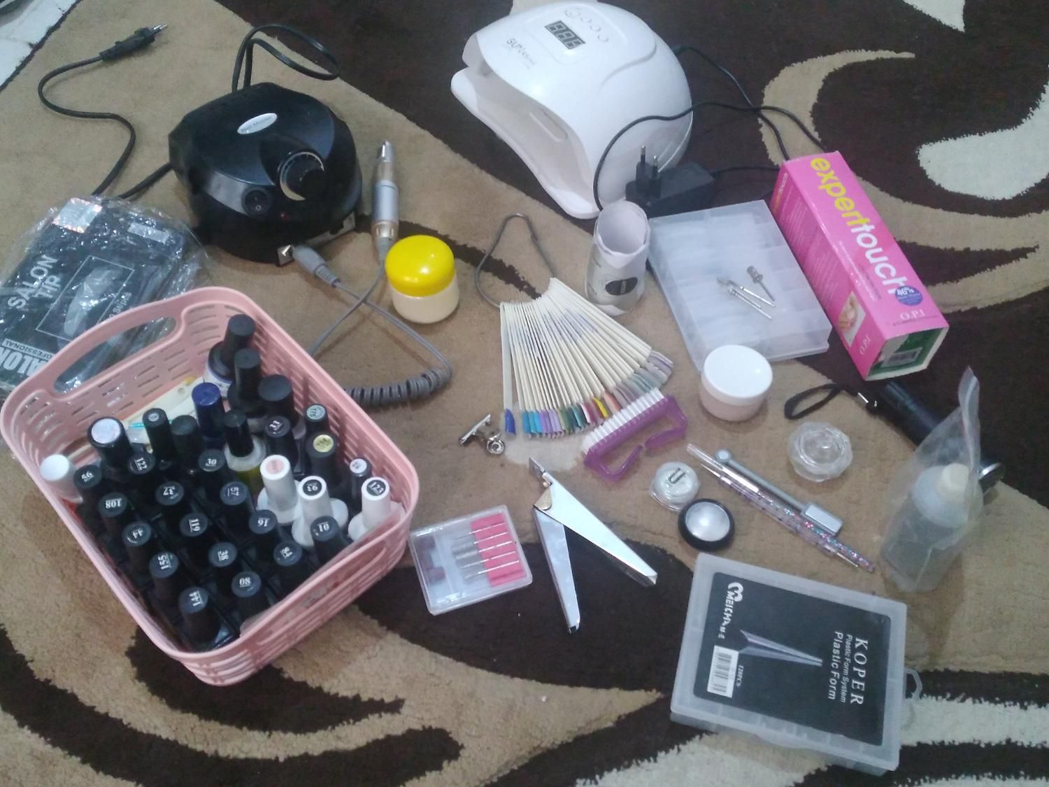 لوازم کاشت ناخن|آرایشی، بهداشتی، درمانی|صفادشت, |دیوار