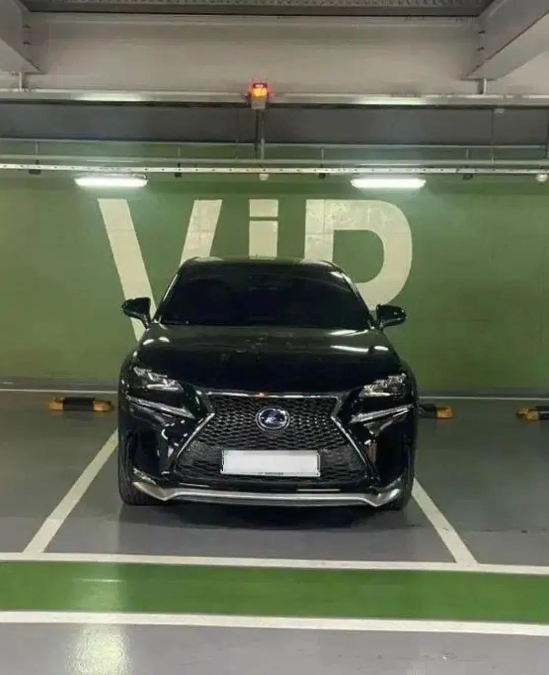 لکسوس  nx 300h f مدل ۲۰۱۶|خودرو سواری و وانت|تهران, زعفرانیه|دیوار