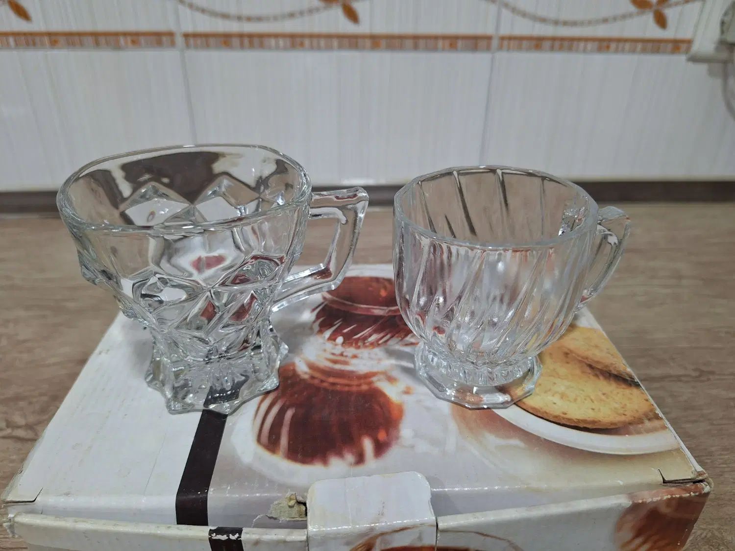 فنجان بلور|ظروف سرو و پذیرایی|اصفهان, شهرک سلامت|دیوار