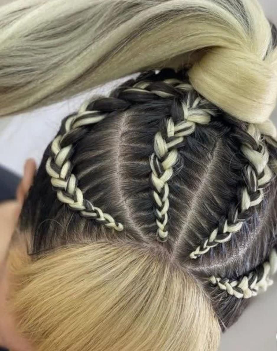 سالن زیبایی الی|خدمات آرایشگری و زیبایی|اندیشه, اندیشه فاز ۱|دیوار