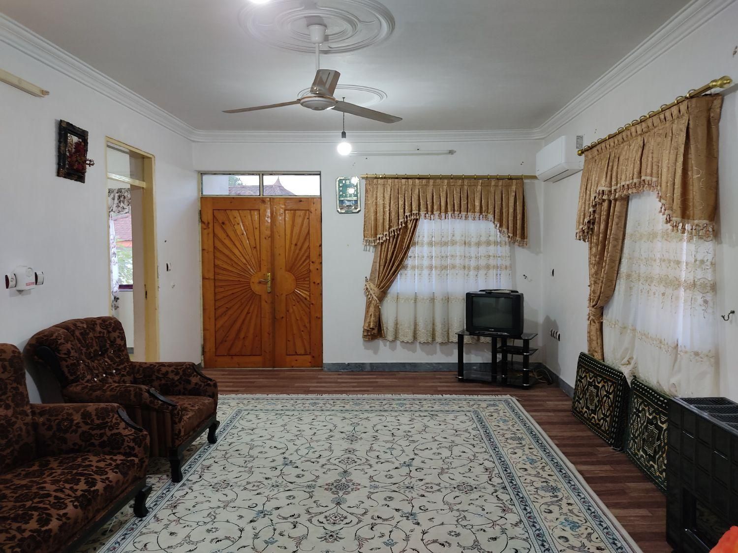 ویلا دوخوابه ورودی سه هزار|اجارهٔ کوتاهمدت ویلا و باغ|تنکابن, |دیوار