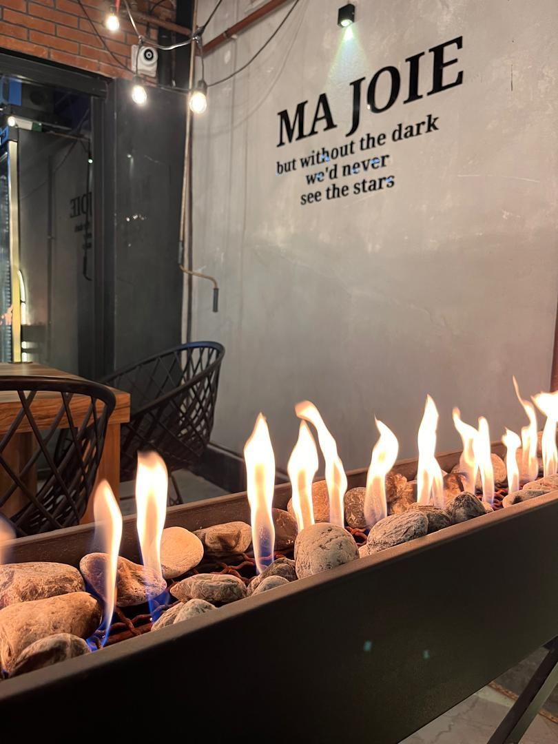 میز آتشدان|کافی‌شاپ و رستوران|رشت, بازار|دیوار