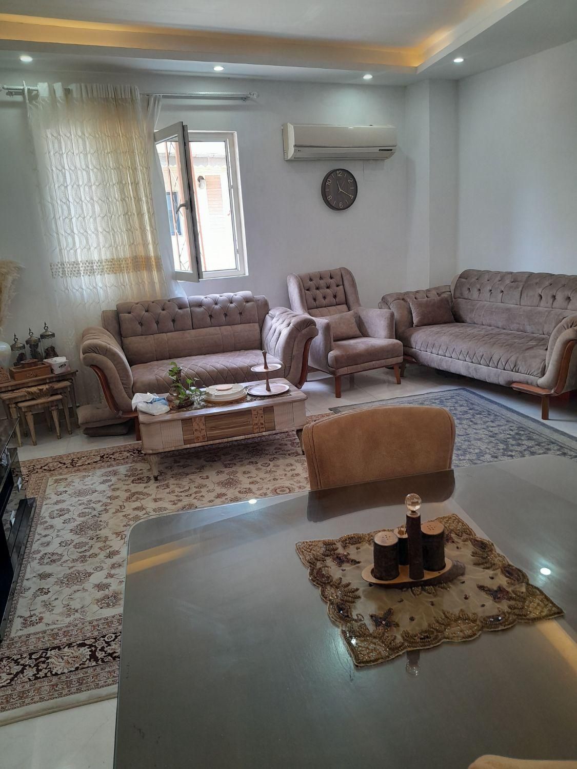 رهن آپارتمان ۸۰ متری ۲ خوابه در یخسازی|اجارهٔ آپارتمان|رشت, یخسازی|دیوار