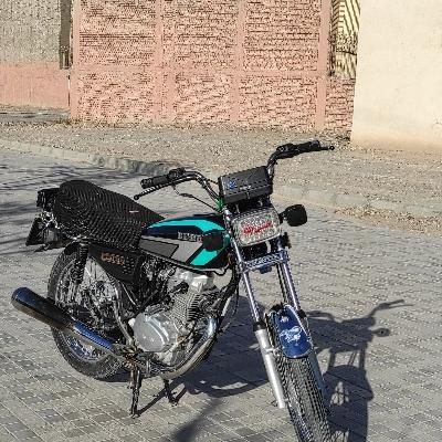 موتور هوندا ۱۲۵ انژکتور|موتورسیکلت|اصفهان, میرعماد|دیوار