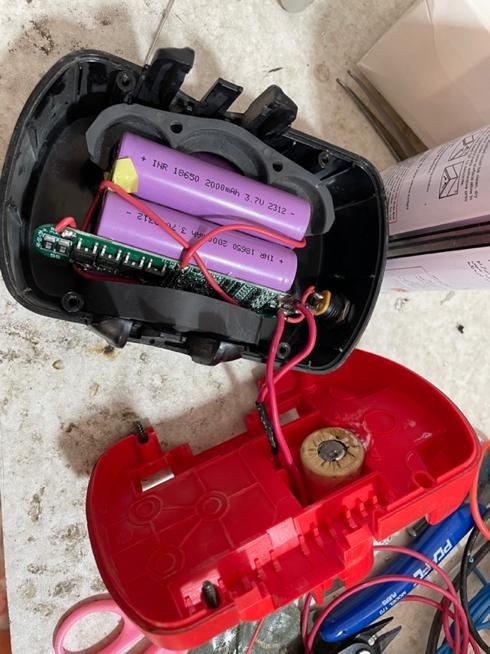 تعمیرات تخصصی ابزار شارژی تعمیر تعویض ساخت باتری|ماشینآلات صنعتی|قم, امامزاده ابراهیم|دیوار