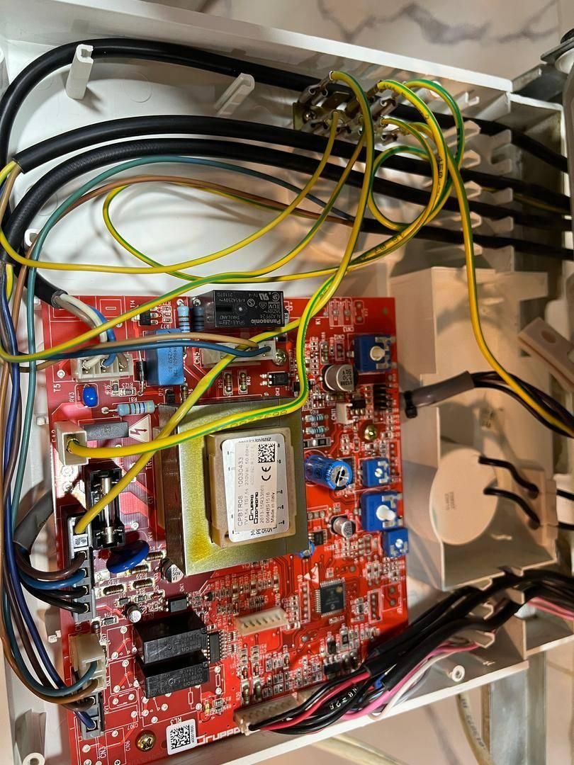 آموزش تخصصی بردهای الکترونیکی(لوازم خانگی)|خدمات آموزشی|همدان, |دیوار