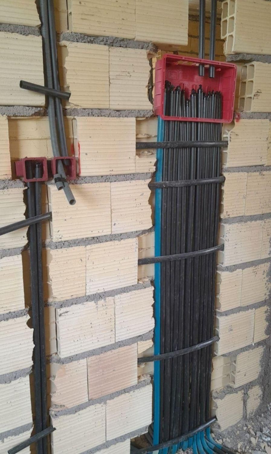 برق کاری سیم کشی لوله گذاری برقکار|خدمات پیشه و مهارت|تالش, تالش|دیوار