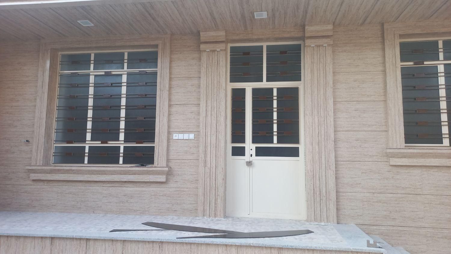 شیشه بری ساختمانی امیرحسین|خدمات پیشه و مهارت|جهرم, |دیوار