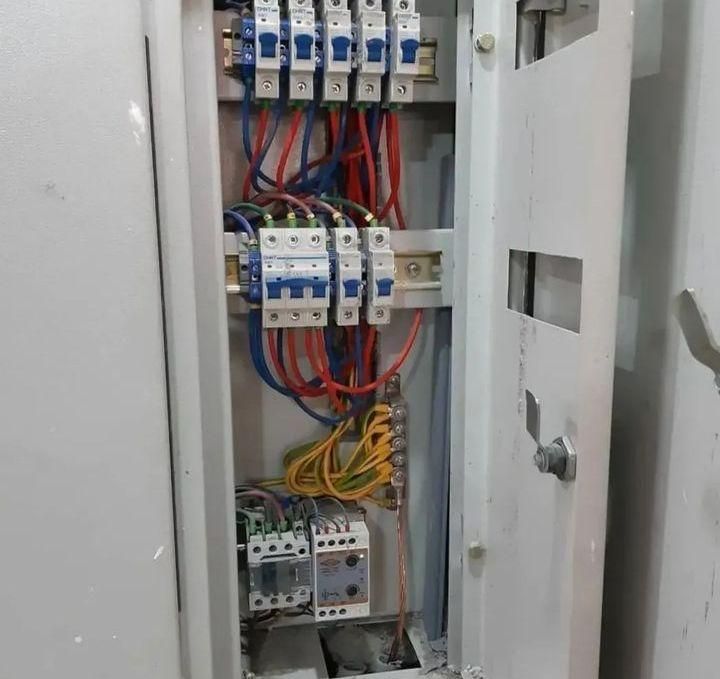 برقکار ساختمان برق کشی صنعتی برقکار تابلو|خدمات پیشه و مهارت|بروجرد, |دیوار