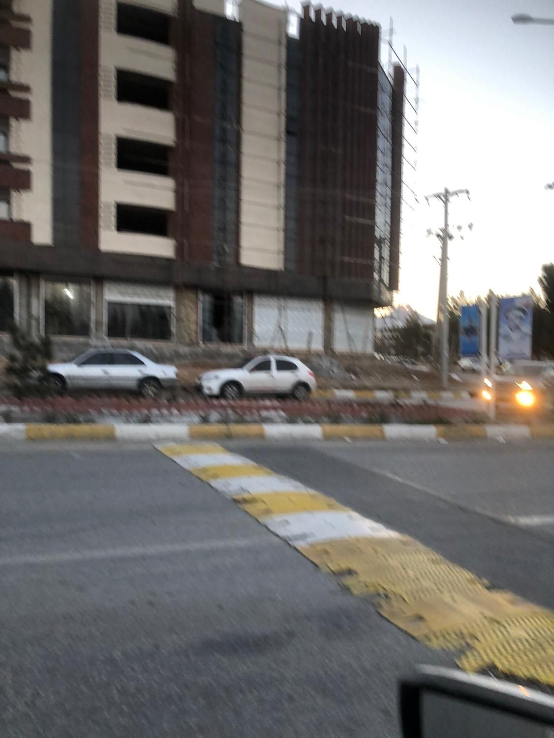 ۱۳۵متری ۳خواب|فروش آپارتمان|فولادشهر, B4|دیوار