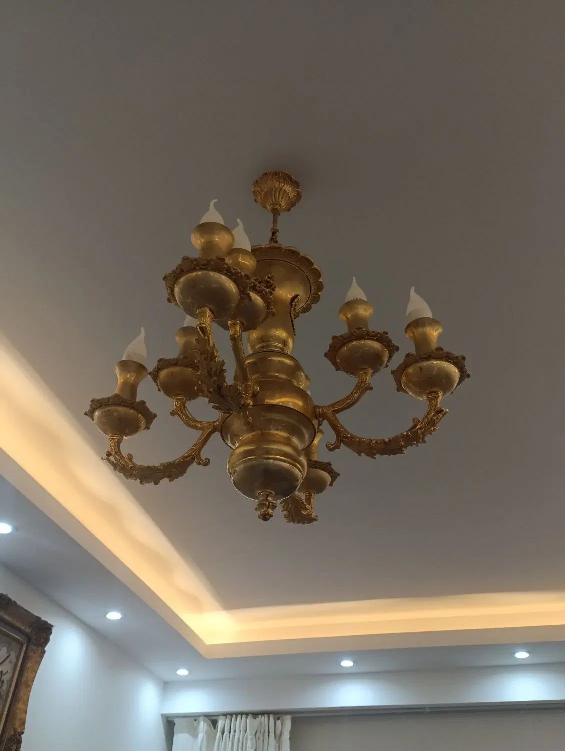 لوستر برنزی|لوستر و چراغ آویز|تبریز, |دیوار
