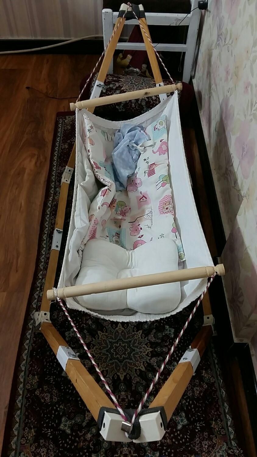 ننو چوبی گهواره بچه بانوچ تاشو|اسباب و اثاث بچه|مشهد, موسوی قوچانی|دیوار