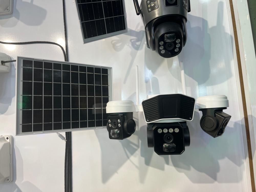 دوربین مداربسته تکنولوژی مدرن و دوربین پنل خورشیدی|دوربین مداربسته|سیرجان, |دیوار