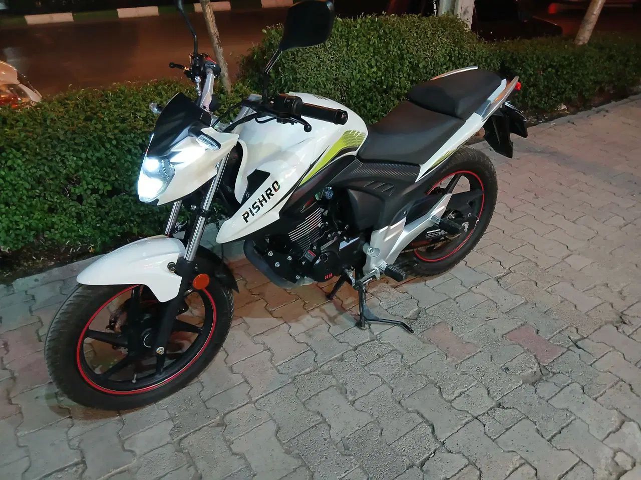 موتور پیشرو طرح پالس 200 cc|موتورسیکلت|مشهد, شهرآرا|دیوار