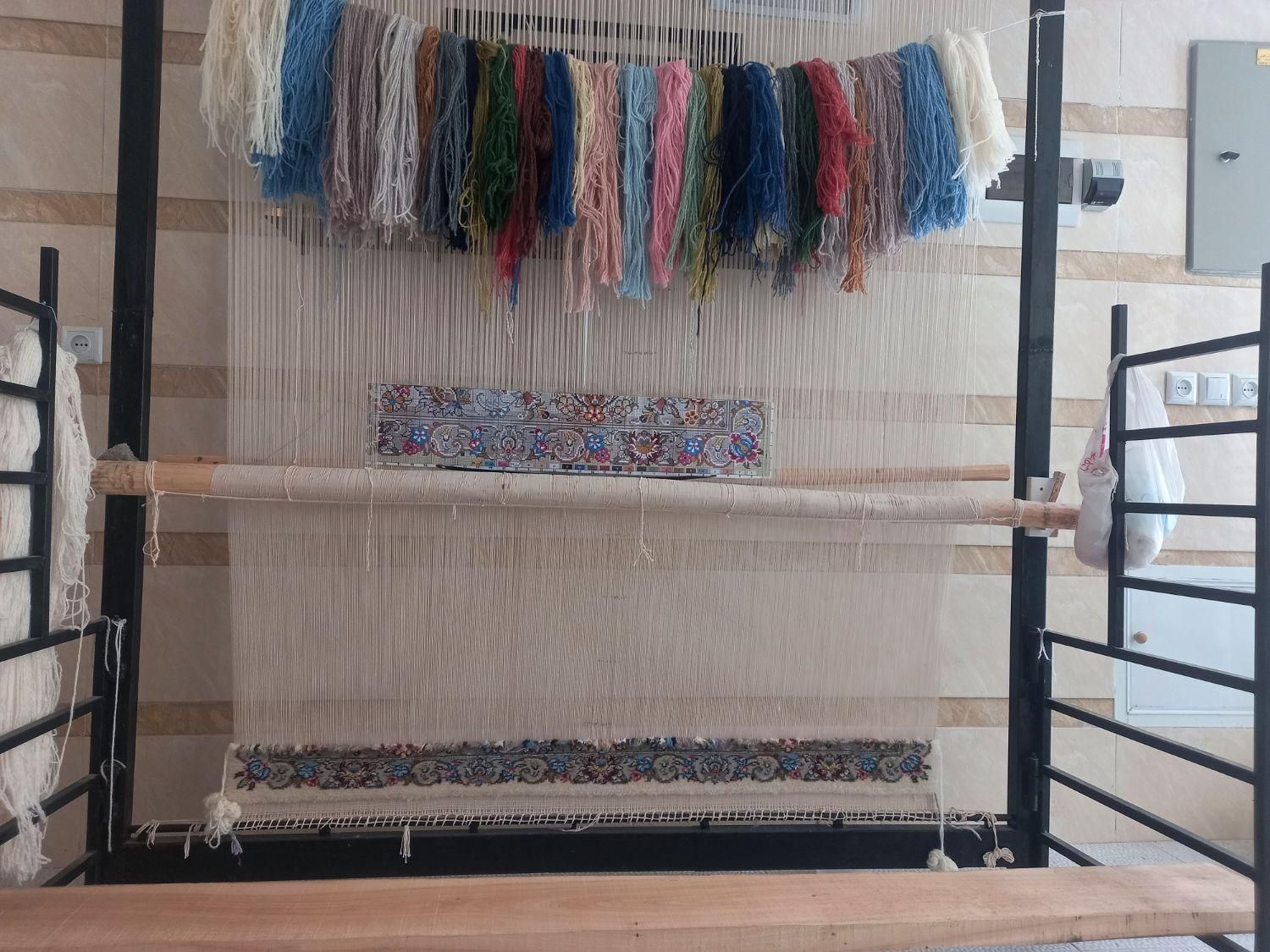 فرش نیمه کاره دستباف پشم و ابریشم|فرش|کاشان, امیرکبیر|دیوار